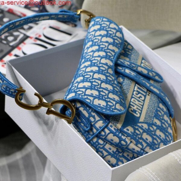 65332c4b6bee9.jpg 65332c4b6bee9.jpg