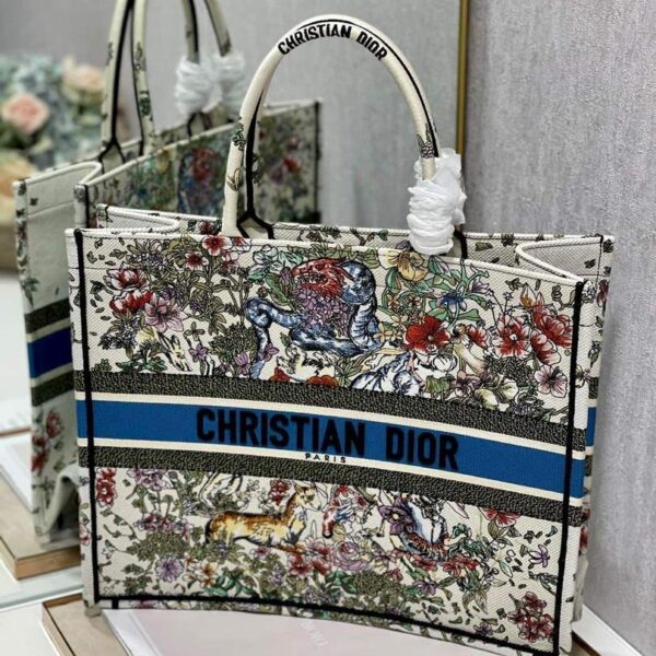 65332fb069a8b.jpg 65332fb069a8b.jpg