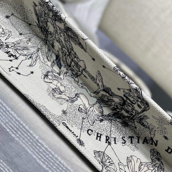 65332fe0bd58d.jpg 65332fe0bd58d.jpg