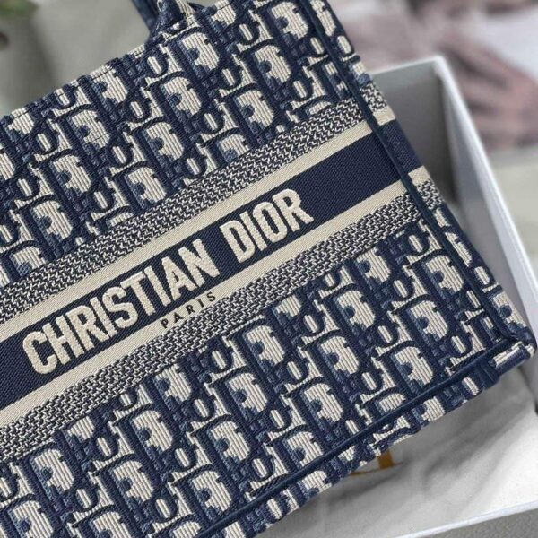 6533310f09d1b.jpg 6533310f09d1b.jpg