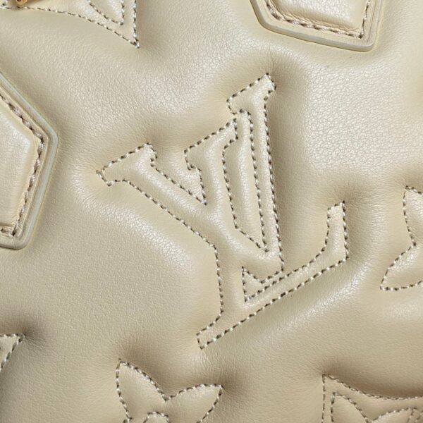 Replica-Louis-Vuitton-Alma-BB-Bag-Banana-Yellow-LV-M59821-6.jpg Replica-Louis-Vuitton-Alma-BB-Bag-Banana-Yellow-LV-M59821-6.jpg