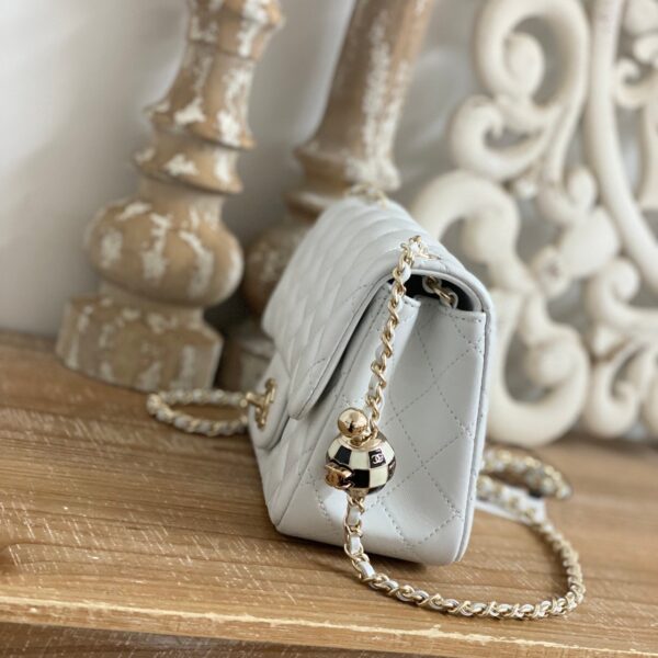 a1b08bc56f9ebe56b10ca0f40fca352e.jpg a1b08bc56f9ebe56b10ca0f40fca352e.jpg