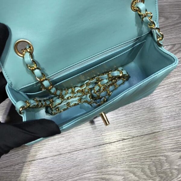 chanel-chevron-lambskin-20cm-classic-flap-bag-1116-7.jpg chanel-chevron-lambskin-20cm-classic-flap-bag-1116-7.jpg