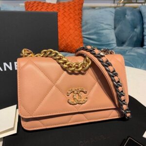 Replica Chanel 1:1 Mirror Goatskin High Quilted 19 Woc Flap Bag On Chain 422740
