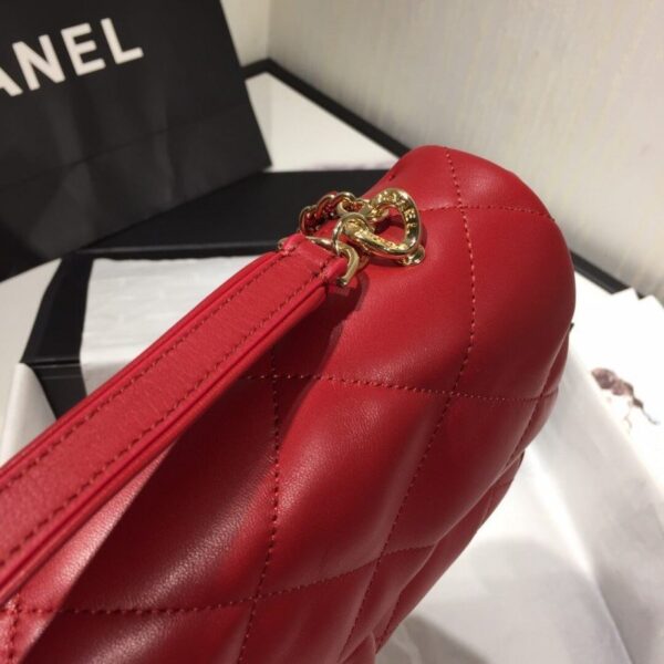 chanel-large-flap-bag-with-handle-as1115-4.jpg chanel-large-flap-bag-with-handle-as1115-4.jpg