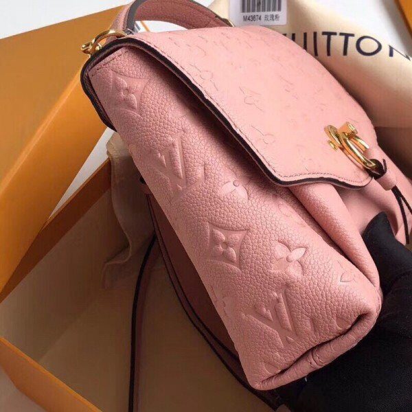 m43674-2.jpg m43674-2.jpg