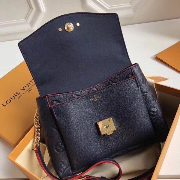 m43781-6.jpg m43781-6.jpg