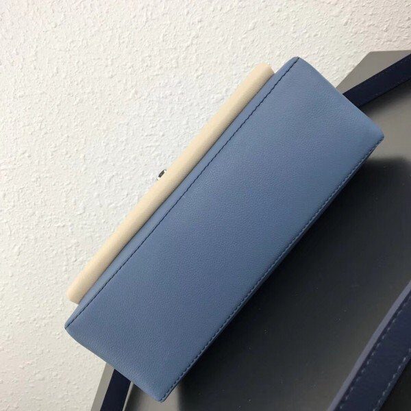 m51415-4.jpg m51415-4.jpg