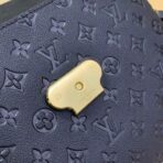 m53944-4.jpg
