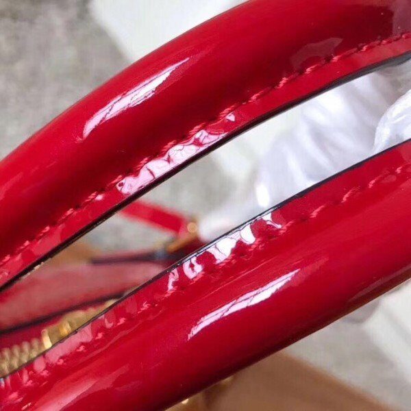 m90174-5.jpg m90174-5.jpg