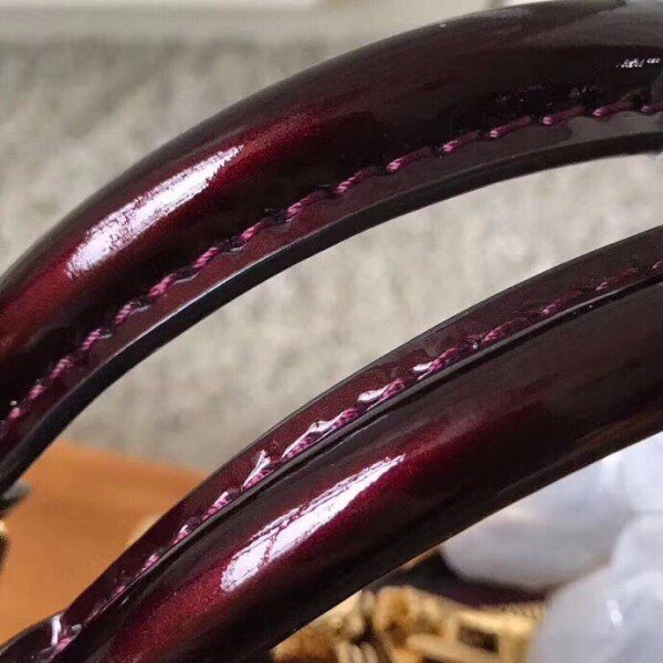 m91678-5.jpg m91678-5.jpg