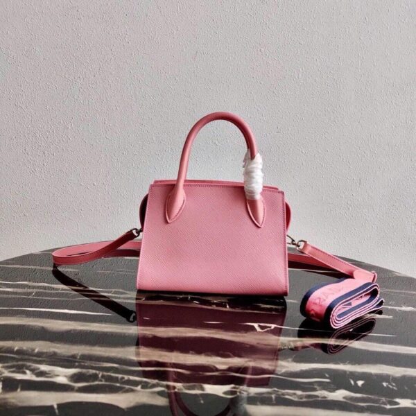 65324e2d66ddc.jpg 65324e2d66ddc.jpg