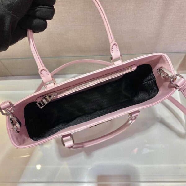 653252f244f4f.jpg 653252f244f4f.jpg